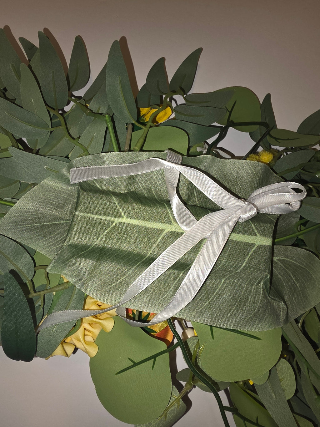 WEIERYUE Artificial Wedding Arch Flowers Kit (2 Pack)