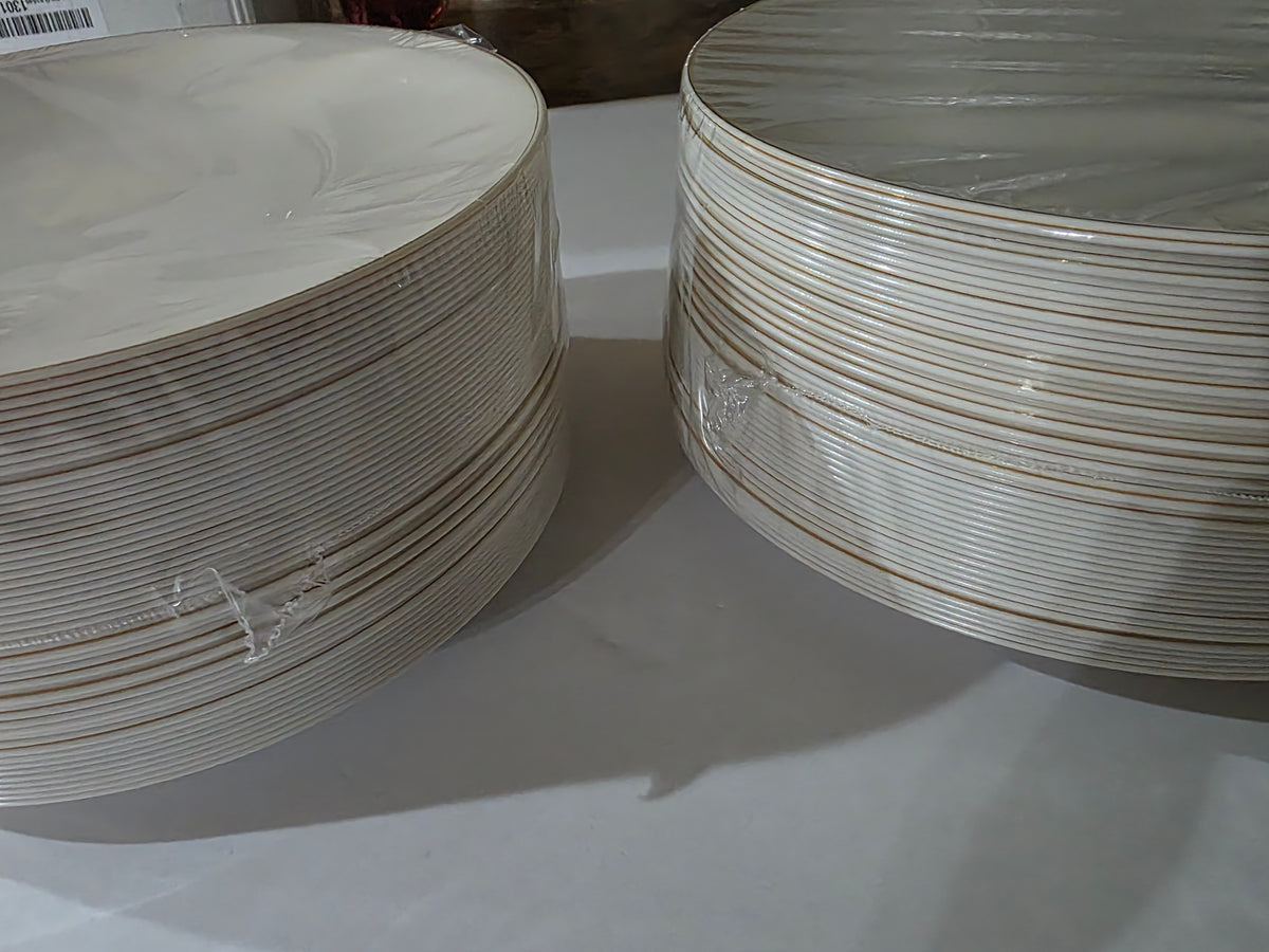 Nervure 100Pcs Ivory and Gold Plastic Plates, 7.5?Disposable Dessert Plates