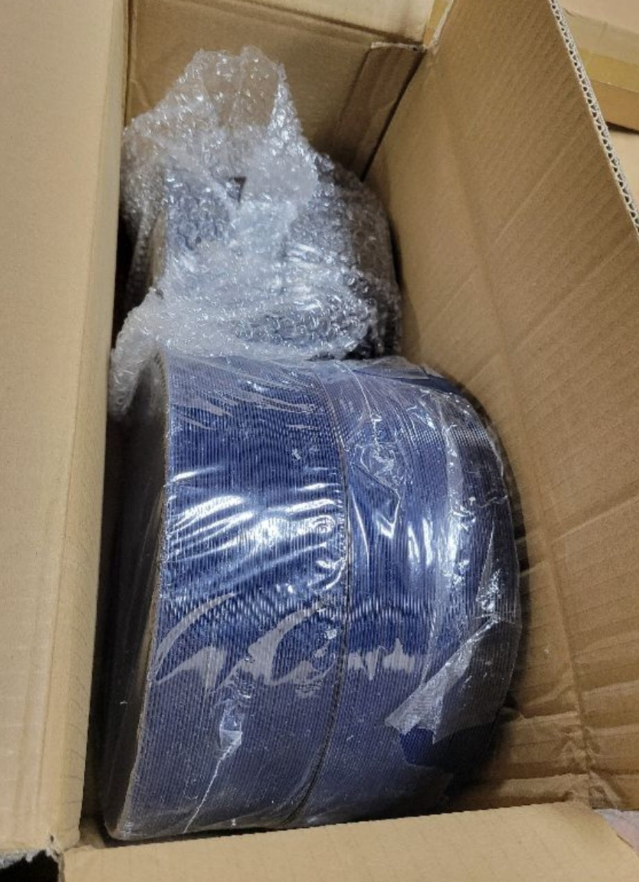 BUCLA 200PCS Blue Plastic Plates - Navy Blue Disposable with Gold Rim Include 100 Each (10 inch Dinner & 7 inch Dessert) Plates, Ideal for Party & 4th of July