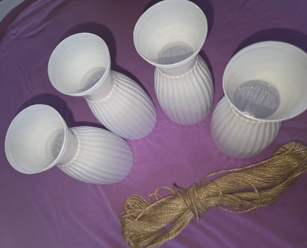 Ninehaoou 20 Pcs Plastic Bud Vases, White