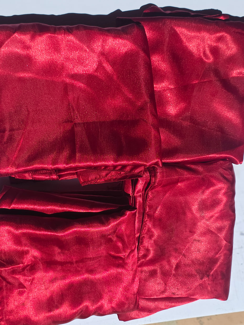 TURSTIN 4 Packs Satin Tablecloths, 102 x 58 Inch, Burgundy