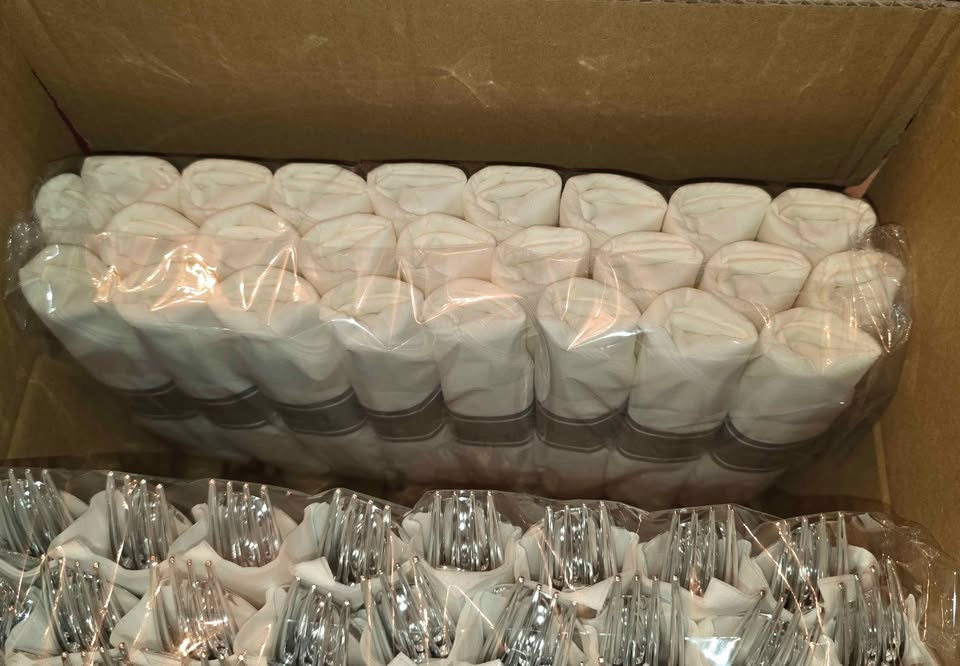 Goodluck 50 Pack Pre Rolled Silver Plastic Silverware **